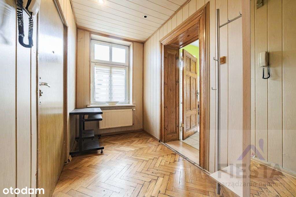 Duże mieszkanie w kamienicy do remontu-11
