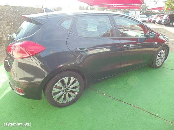 Kia Ceed 1.4 CRDi Nav Line - 8