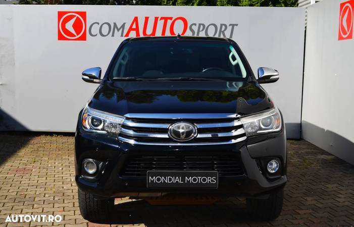 Toyota Hilux 4x4 Double Cab A/T Invincible - 2