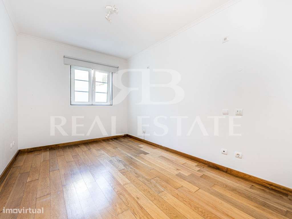 T2 com TERRAÇO em Alcântara - Lisboa.-12