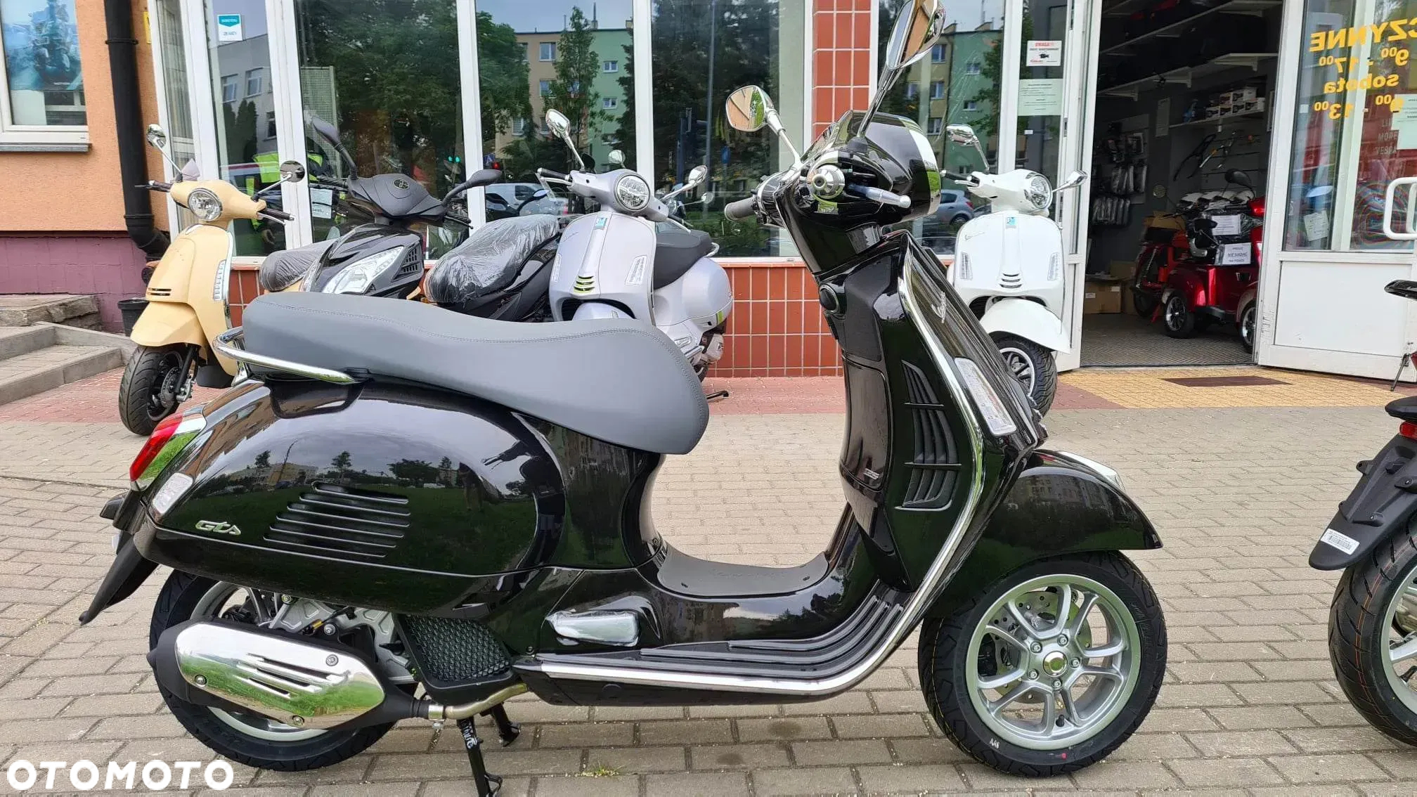 Vespa GTS - 2