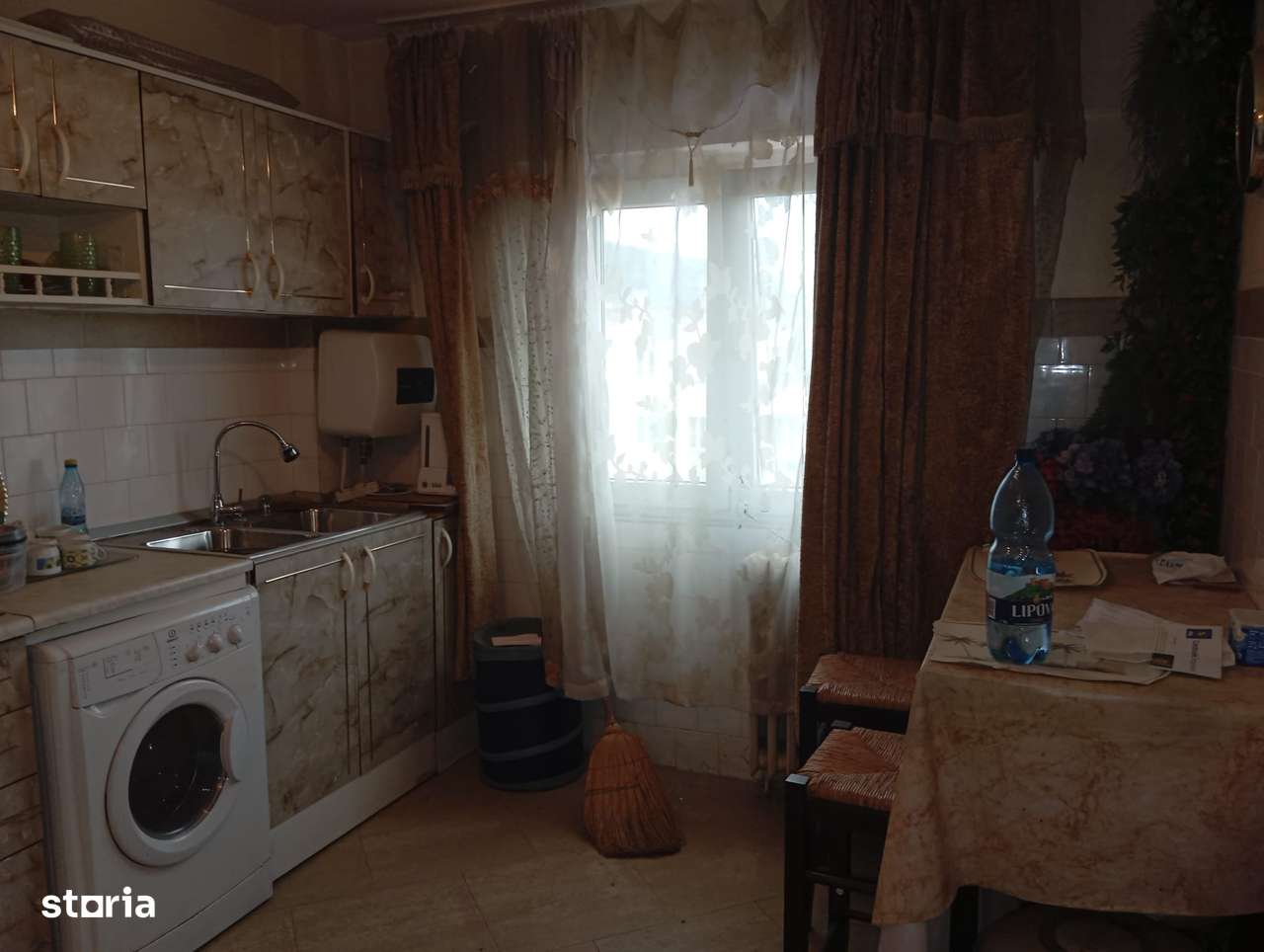 Apartament 3 camere in orasul Sebis-6