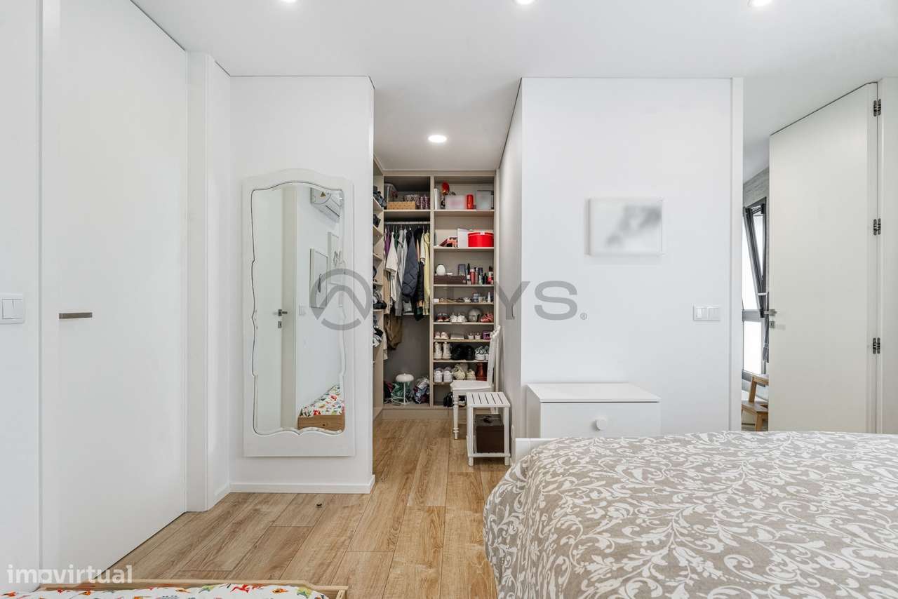 Apartamento T2 Semi-novo, em Tenões-16