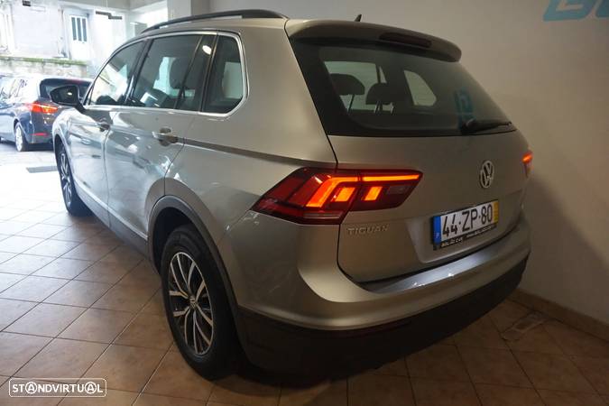 VW Tiguan 2.0 TDI Confortline DSG - 12