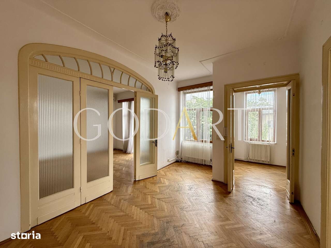 Apartament in vila interbelica | singur pe etaj-2