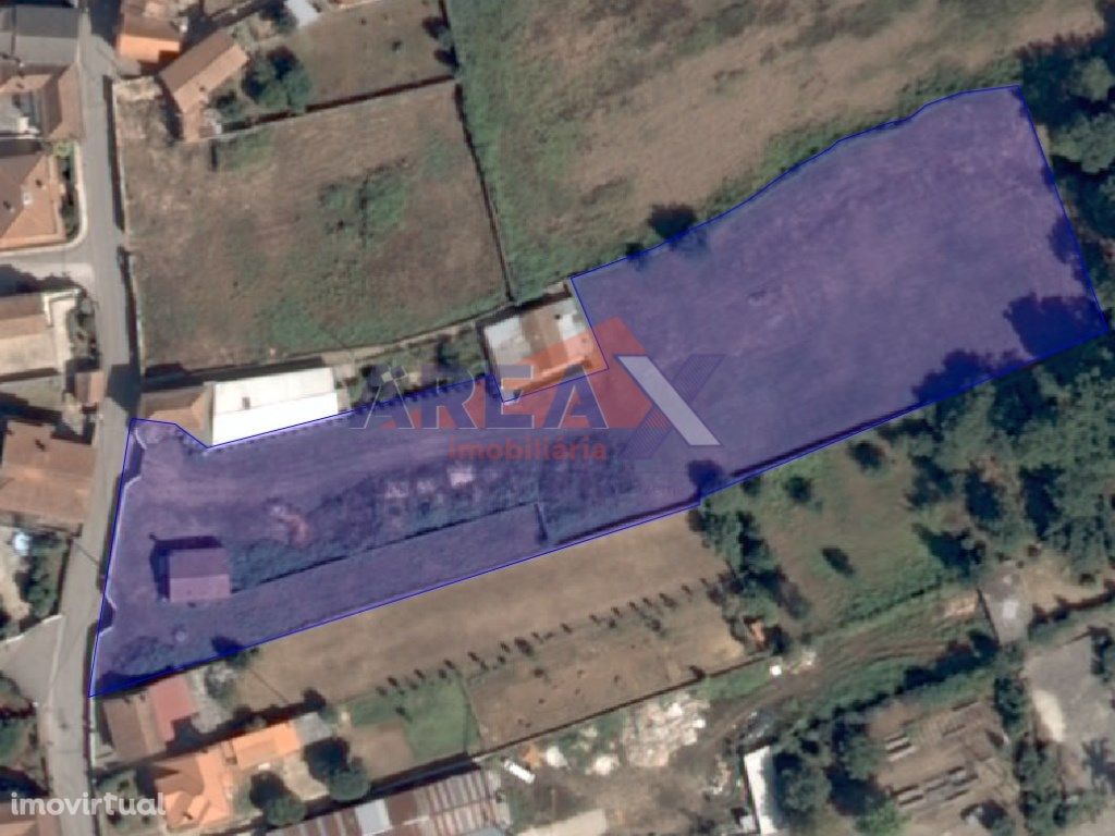 Terreno com projeto para 2 pavilhões de Industria Tipo 3.