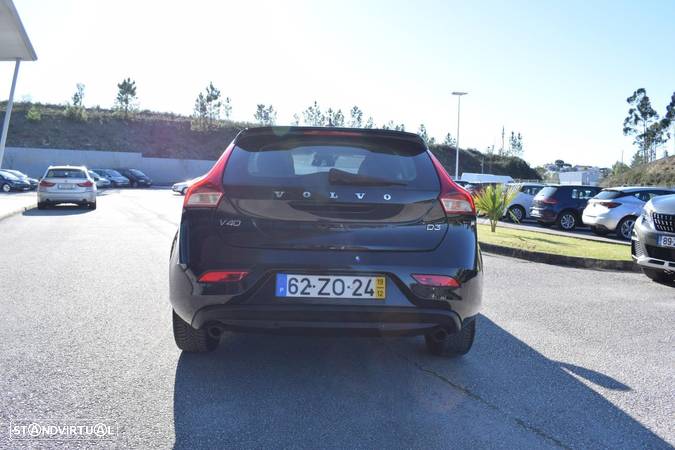 Volvo V40 2.0 D3 Momentum - 9