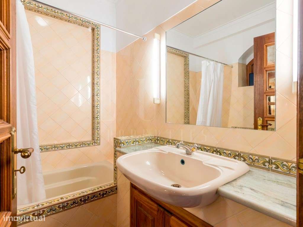 QUINTA COM 22.000 m² E TRÊS MORADIAS EM LOCALIZAÇÃO PRIVILEGIADA DE...-22