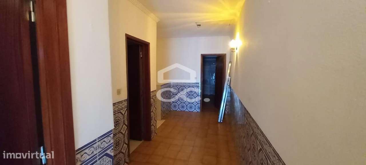 Moradia T3 com 3 pisos em Beja-27