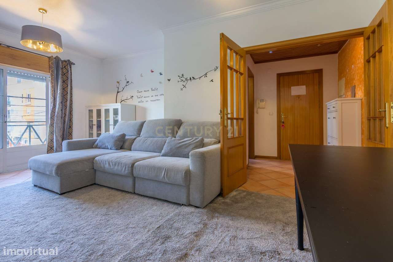 Quinta do Conde - Apartamento 1º andar de 3 assoalhadas com arrecadaçã - Grande imagem: 4/19