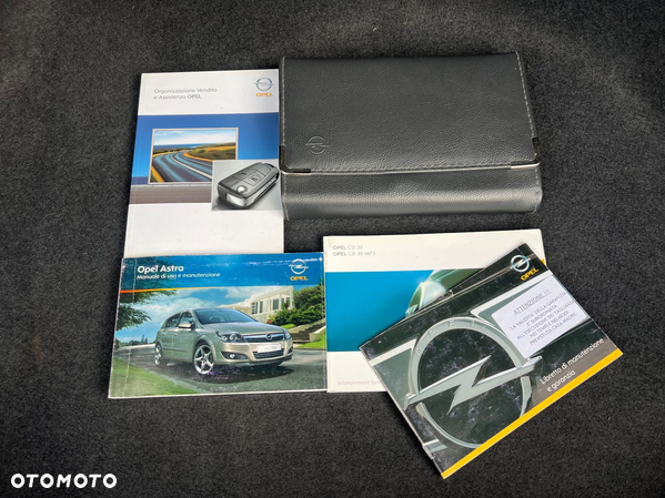 Opel Astra III 1.7 CDTI - 23