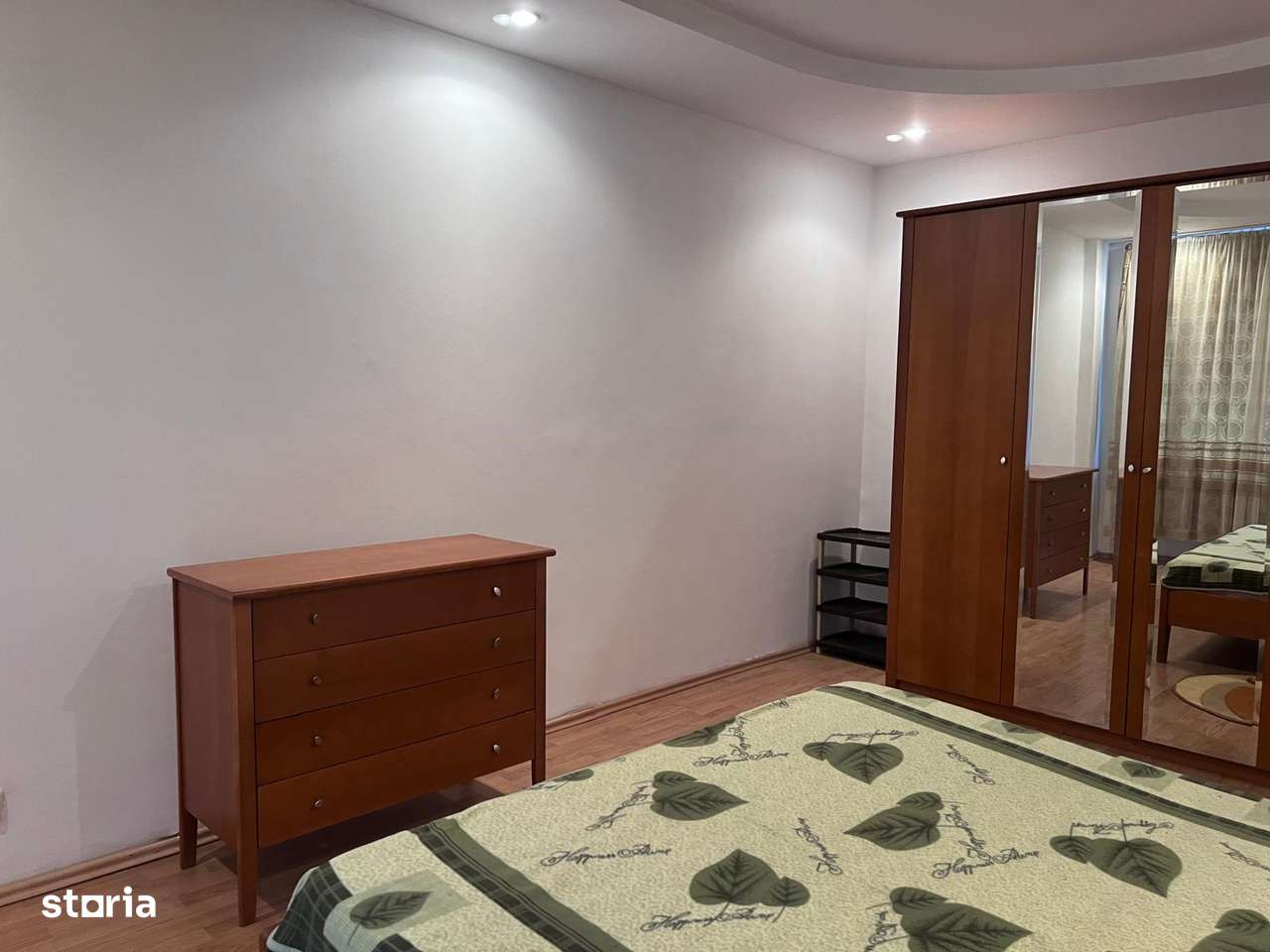 Apartament 2 camere, etaj 1 zona Decebal-9