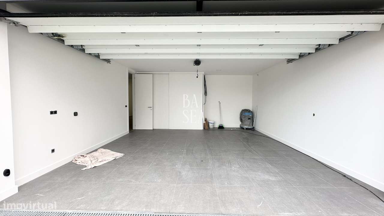 Moradia nova  de gaveto com 3 suítes em Lanhoso Póvoa de Lanhoso-8