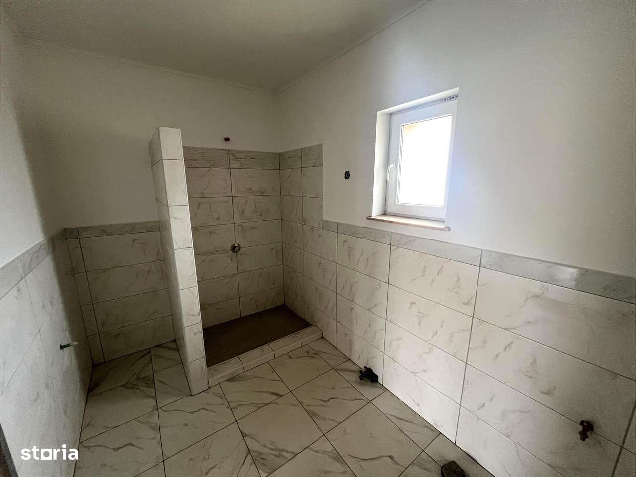 Casa cu 3 camere, renovata integral | Teren 4.748 mp | Borlesti-14