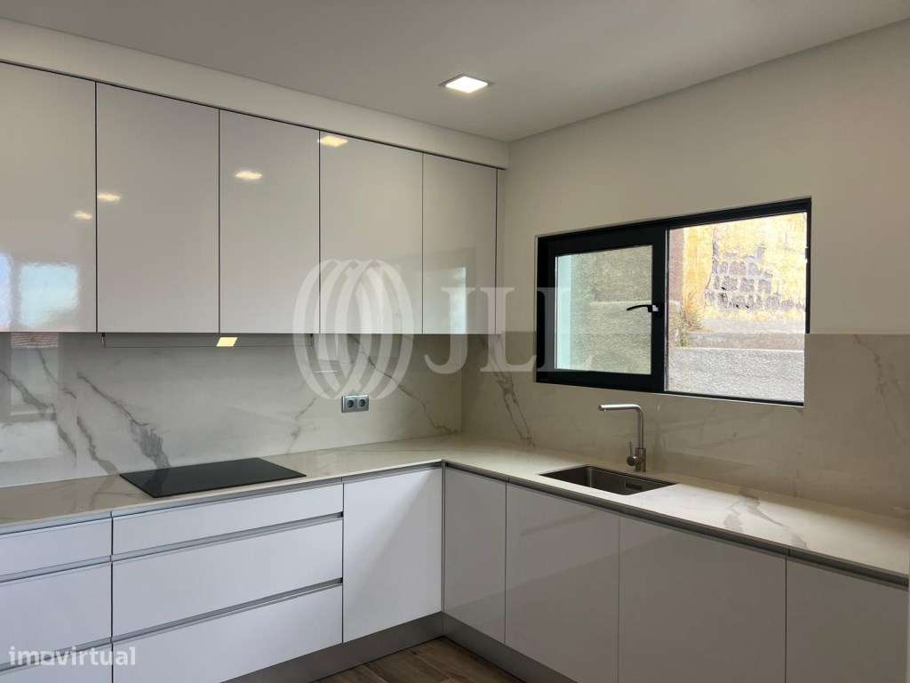 Moradia T3 com vista mar em Santa Luzia no Funchal - Grande imagem: 4/20