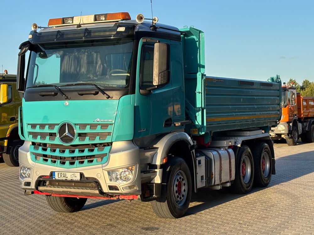 Mercedes-Benz Arocs 2015