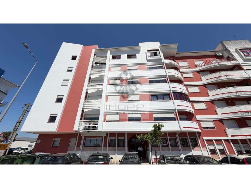 Fabuloso apartamento T2 na Cavaleira com parqueamento-26