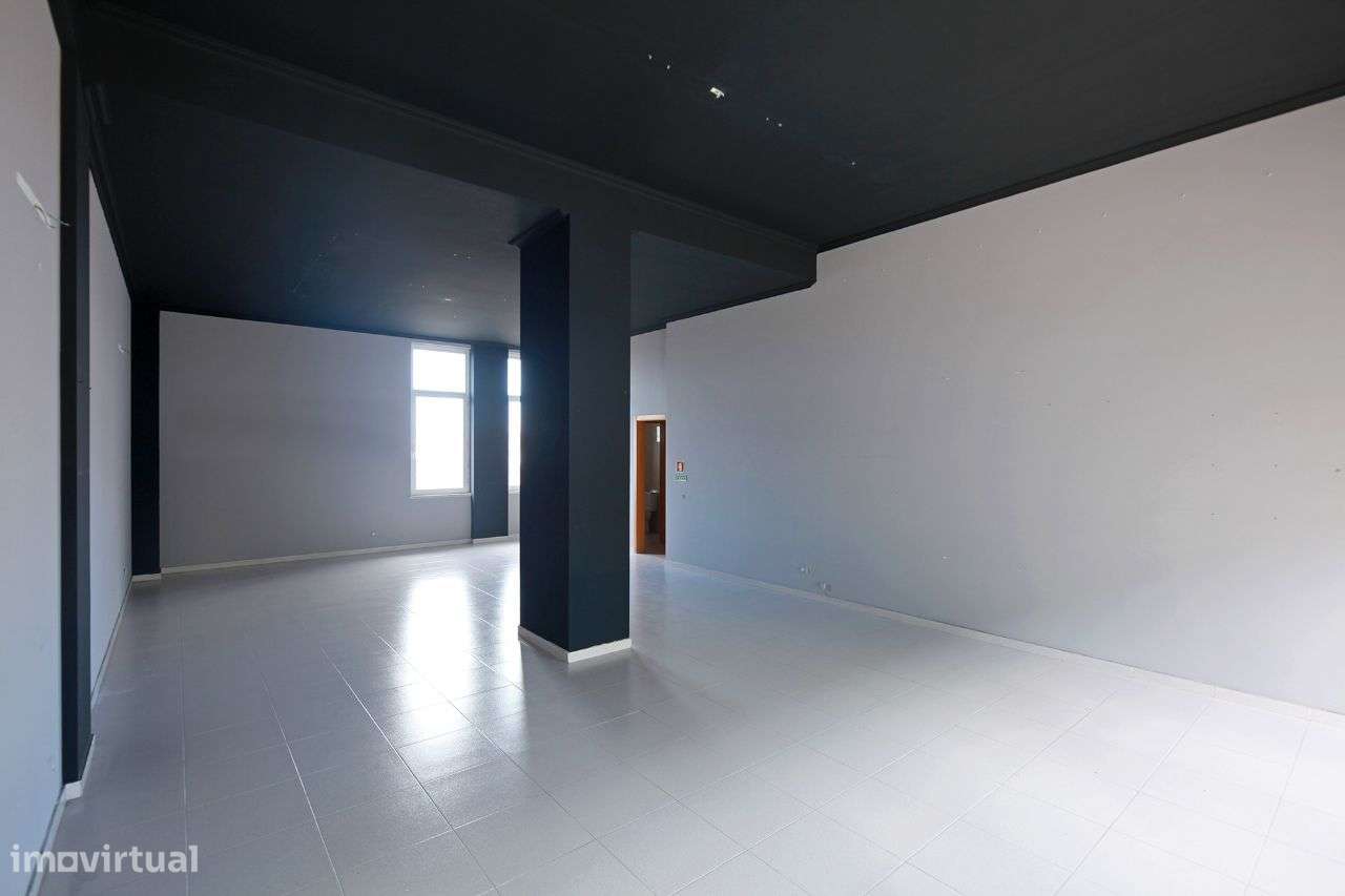 Loja em bom estado com 78m, no Laranjeiro e Feijó (PM60397) - Grande imagem: 3/14