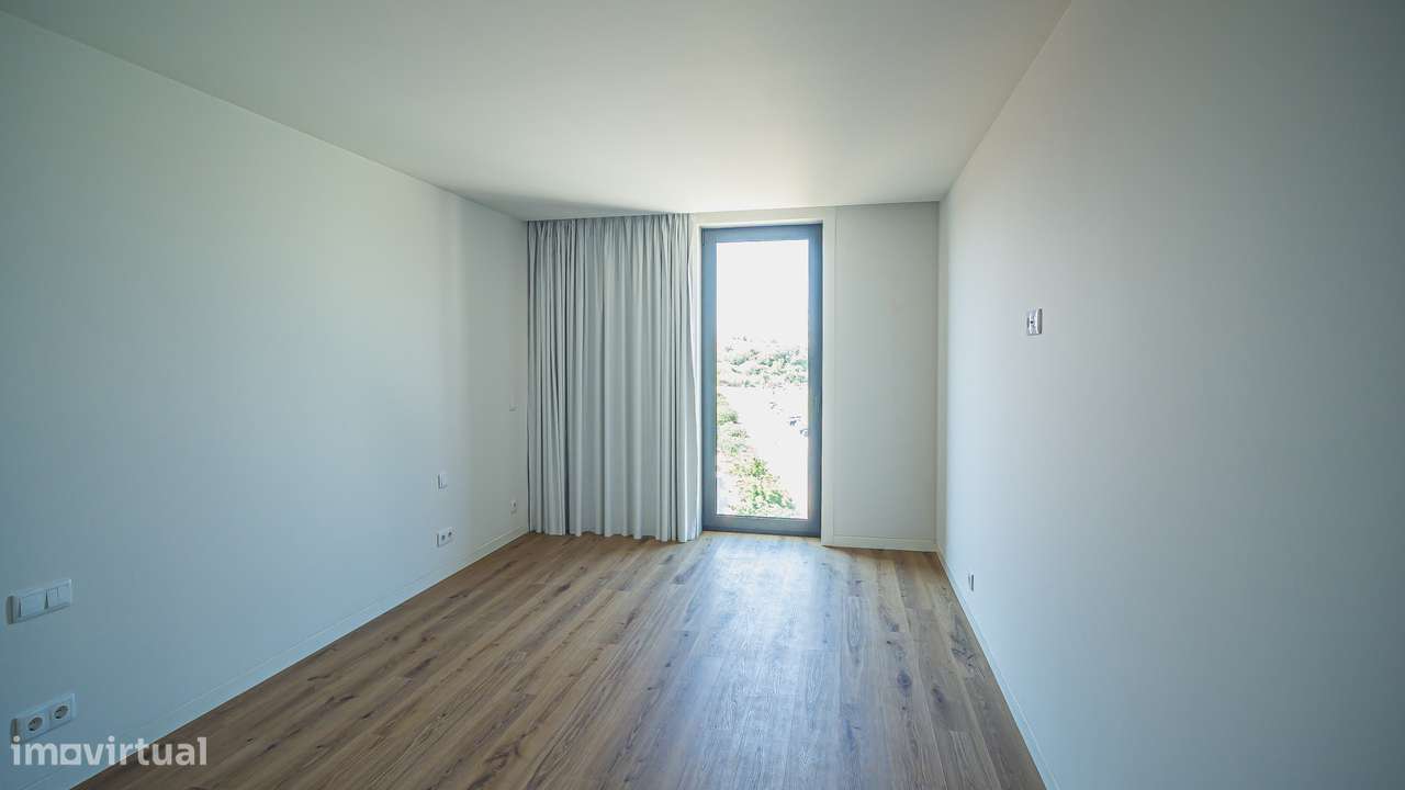 Apartamento T4 Duplex, Terraço com 106 m2, Luxo, Fonte Nova, Aveiro-32