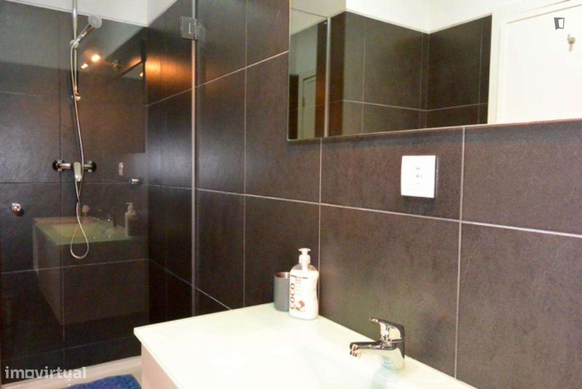 Apartamento com 1 quartos - localizado em Massarelos Porto - Grande imagem: 5/10