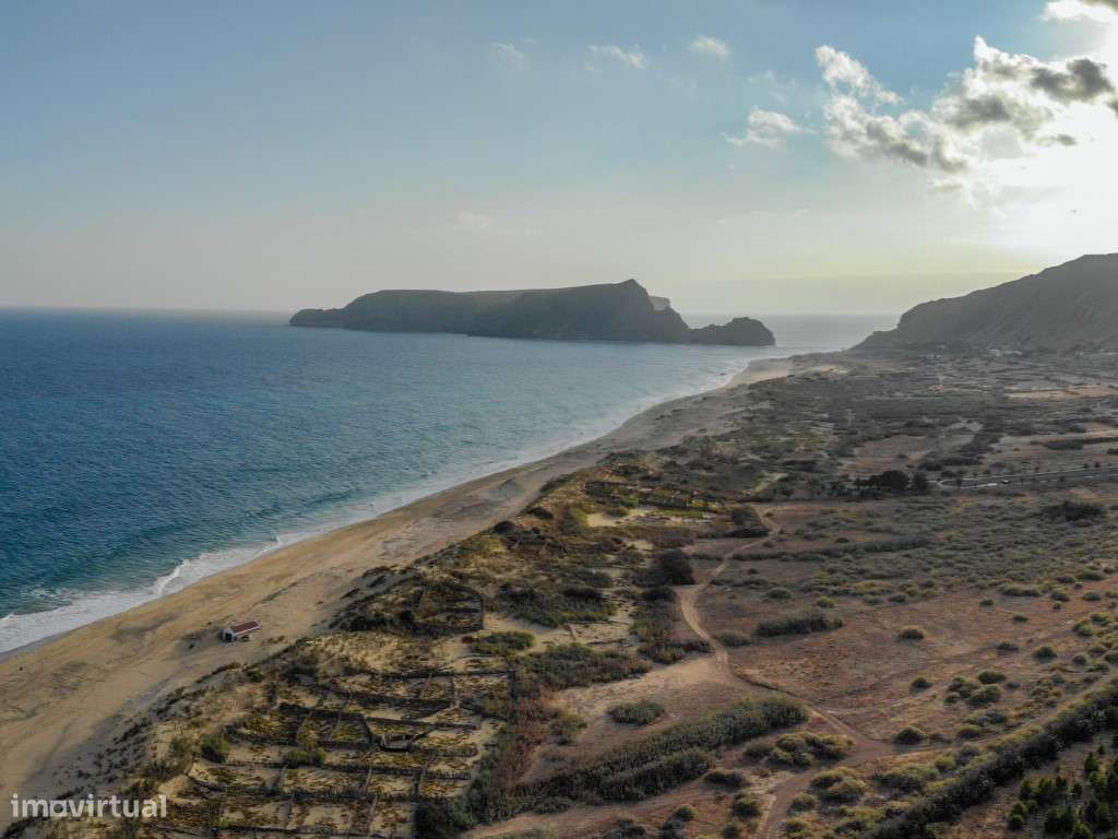 Terreno com 22.040m2 - Porto Santo-30