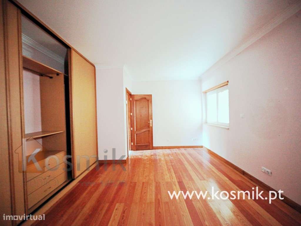 Moradia bifamiliar de Luxo para recuperar V5 + V5 :: Bucelas - Lour...-22