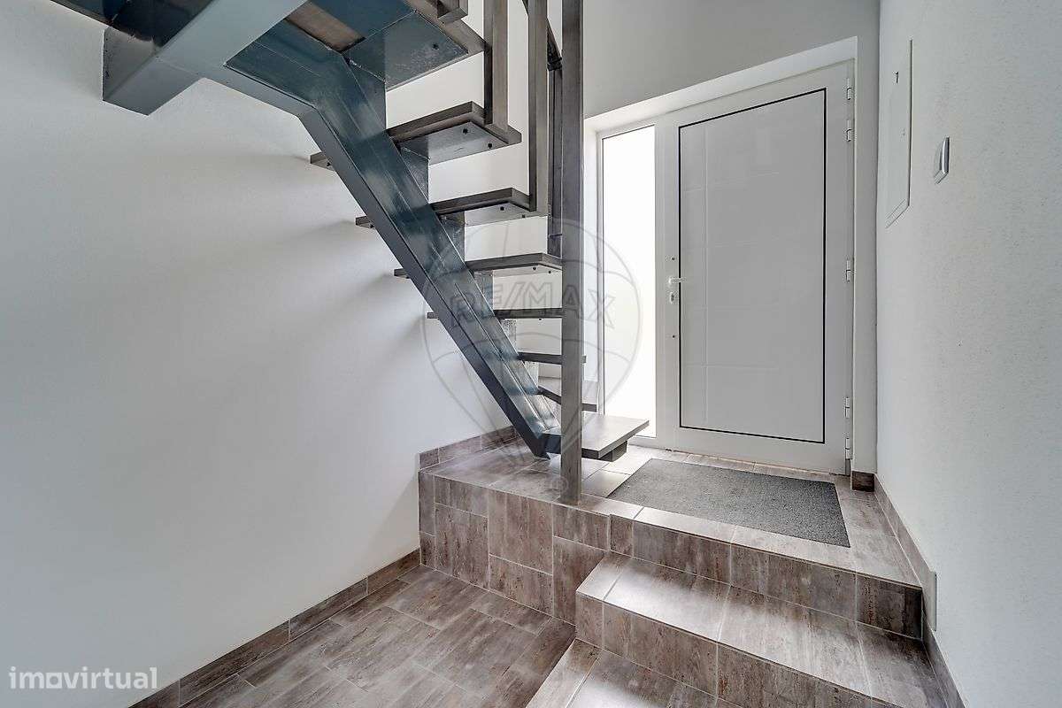 Moradia de investimento T 12 para venda na Quinta da Conraria-9