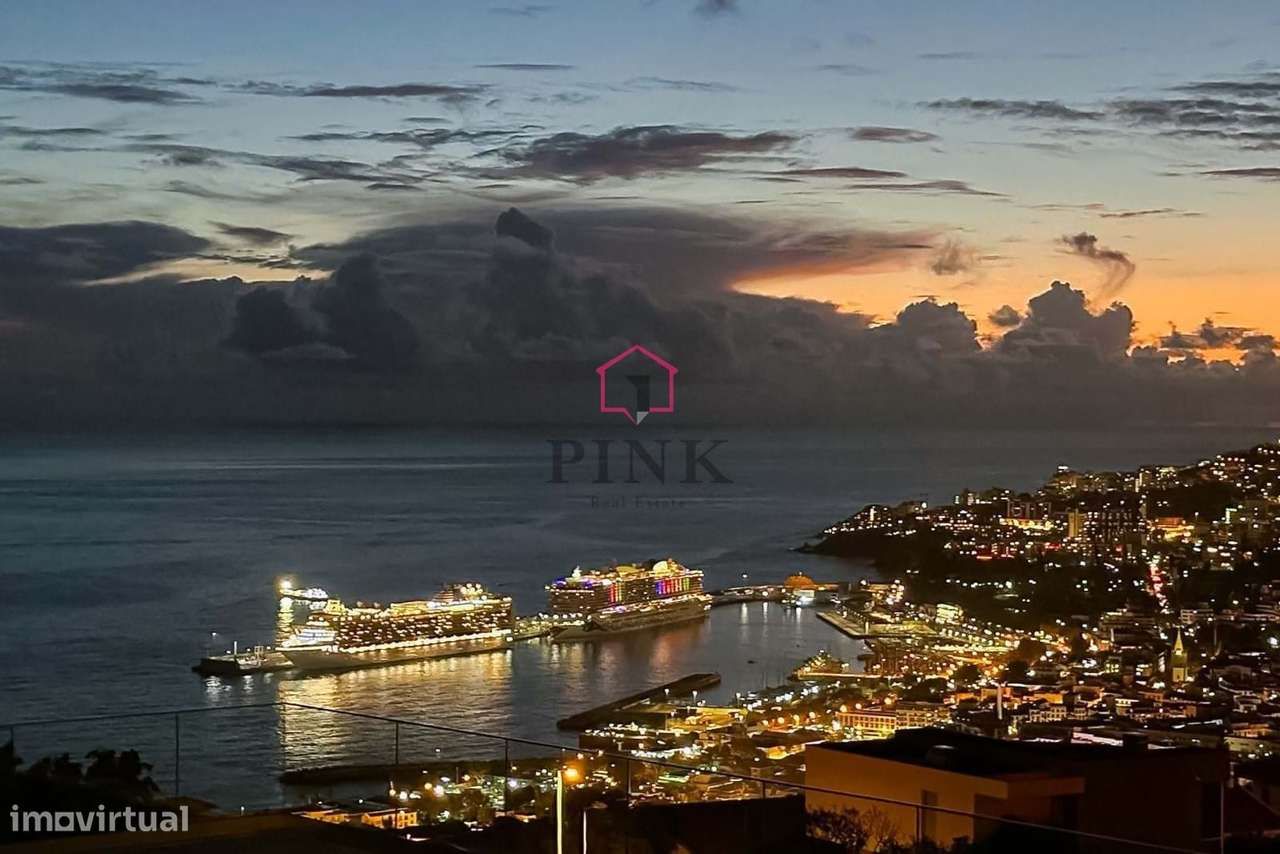 Moradia de Luxo com Piscina - T4 no Funchal-59