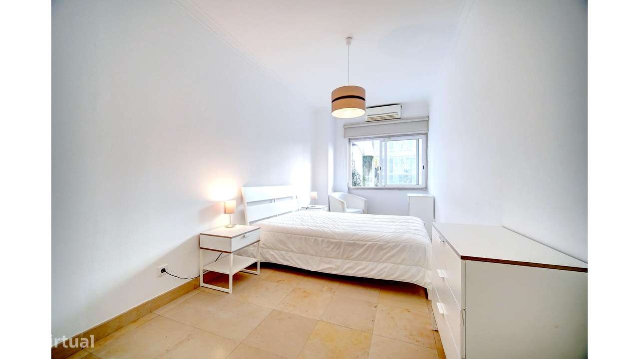 Apartamento T3 em Lisboa com terraço-14