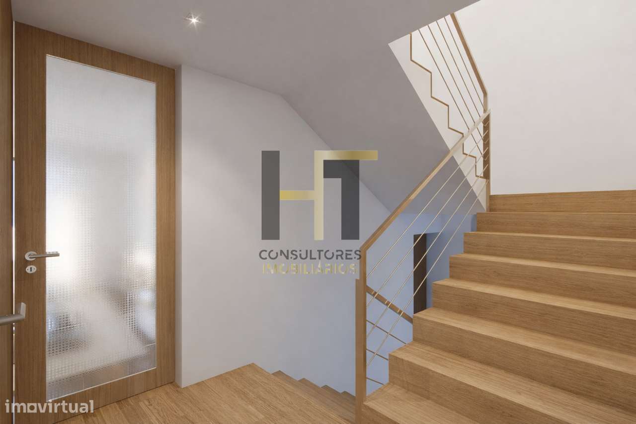 Moradia T3 | 235m² de Logradouro + Possibilidade de Piscina | Varanda-18