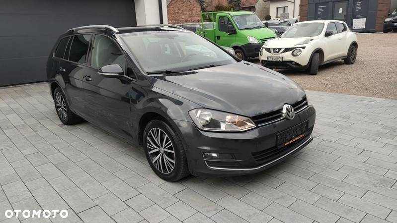 Volkswagen Golf - 8