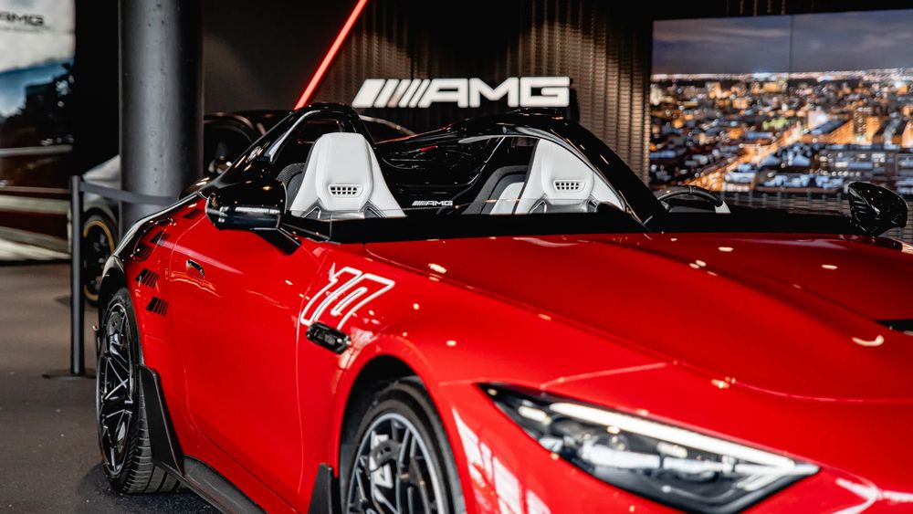 AMG PureSpeed, 1 z 250 szt., 4.0 V8 Biturbo, 585 KM, 800NM