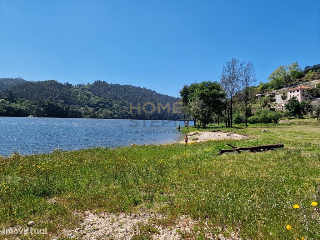 Quinta do Magano, à beira do rio Douro, em Foz do Souza