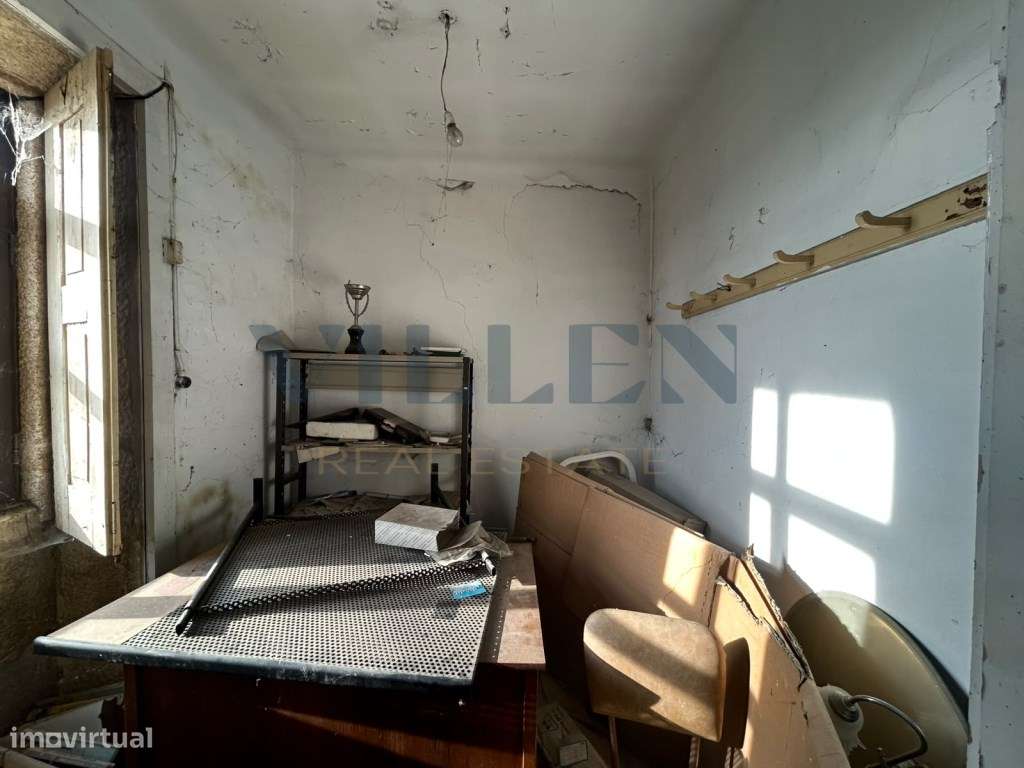 Moradia para Restaurar com 2.590 m² de Terreno, Privacidade e Excel...-24