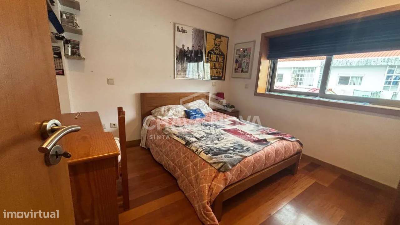 Excelente Moradia T3+1 à venda, apenas a 200 metros de Santo Ovídio.-6