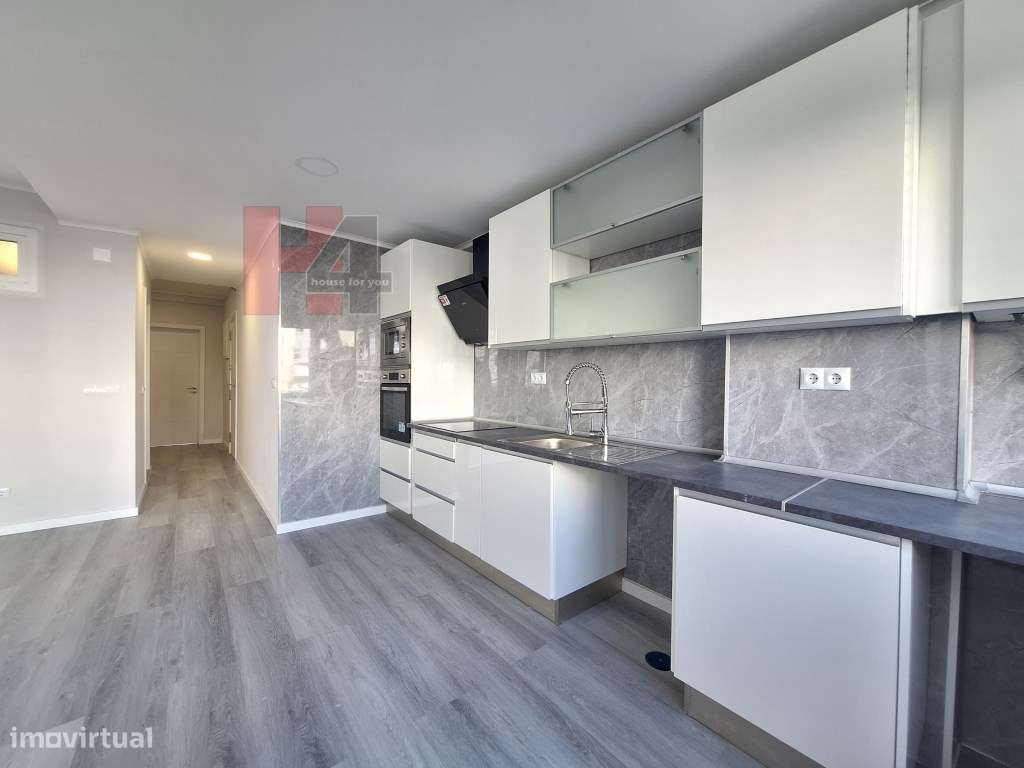Apartamento T2 totalmente remodelado em Oeiras próximo da praia - Grande imagem: 2/36