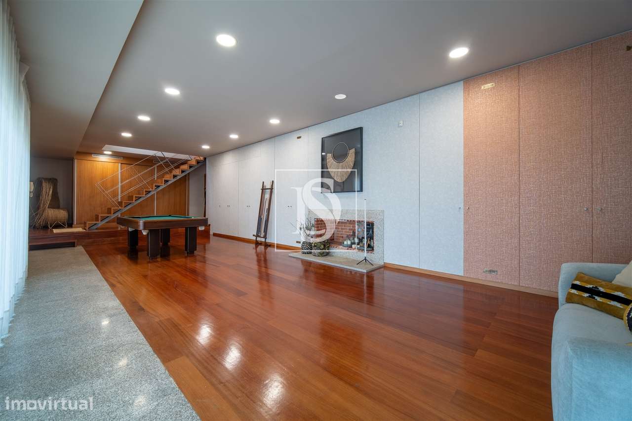Exclusiva Moradia T4+1 c/ Piscina Aquecida e mais de 380 m²-25