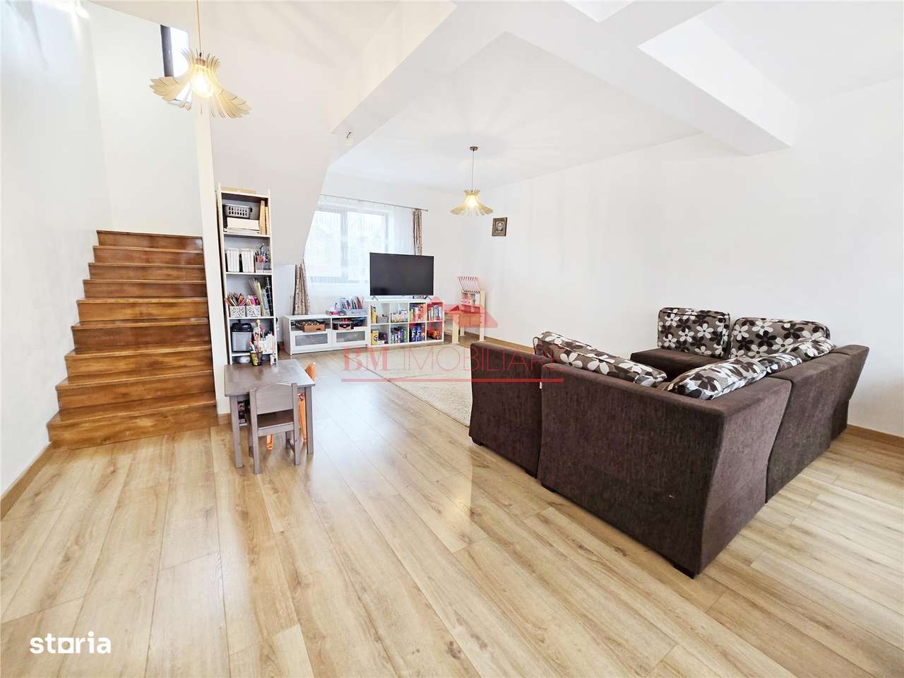 Vila de vanzare in Domnesti - mobilata si utilata-1