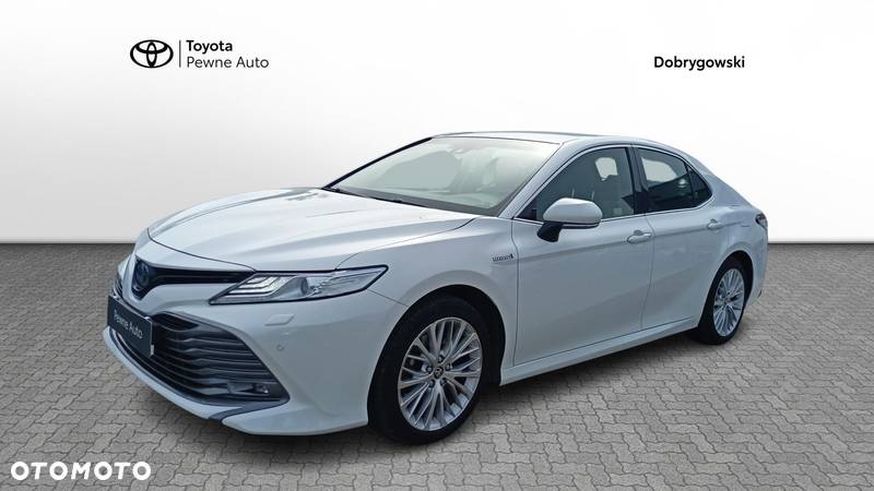 Toyota Camry - 1