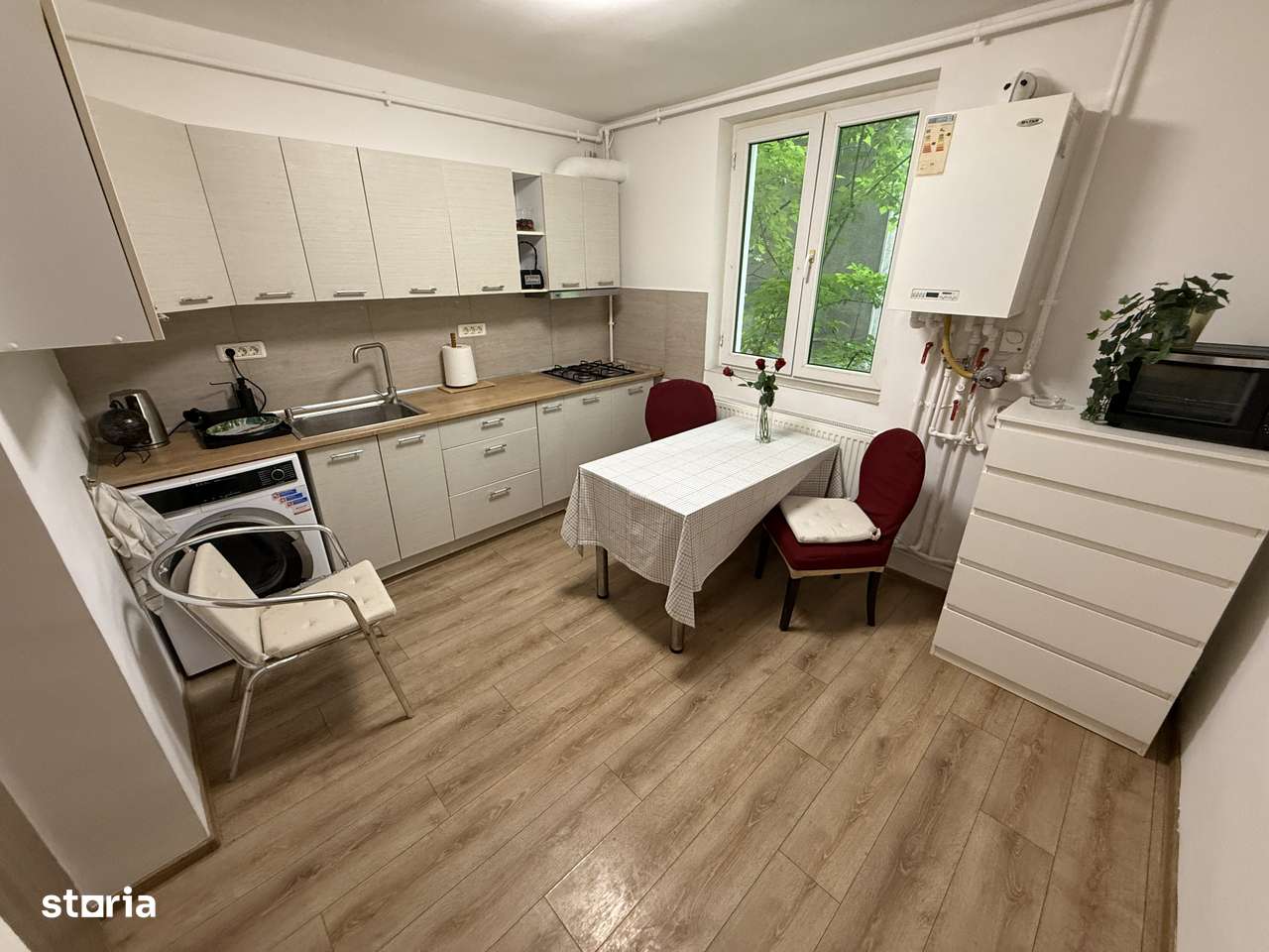 2 camere – Brasoveni 31
