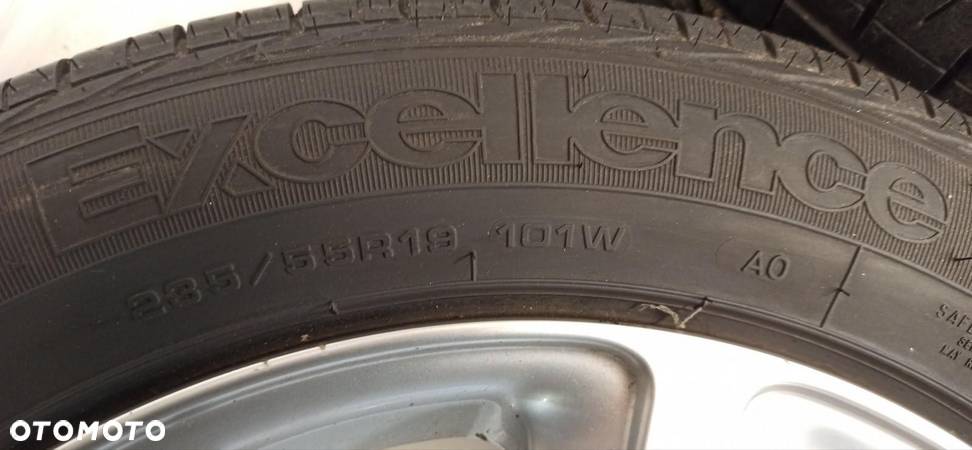 AUDI Q5 KOŁA FELGI 19'' 8R0601025L letnie goodyear 7mm - 8