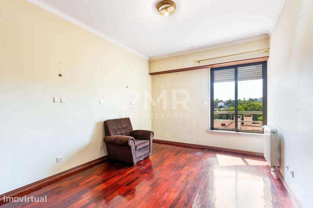 Apartamento T4 no Lumiar-14
