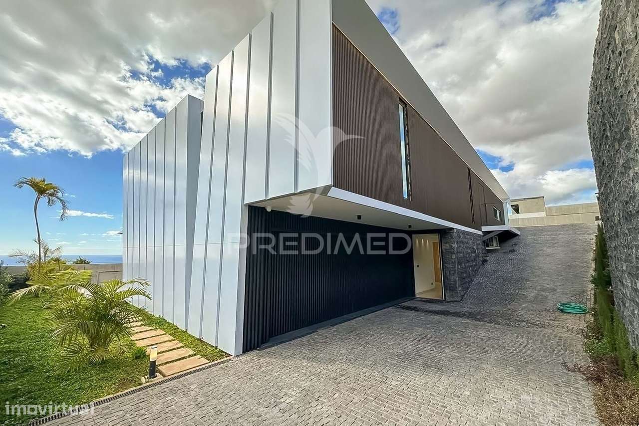 LUXUOSA MORADIA T4 COM PISCINA VISTA MAR.-21