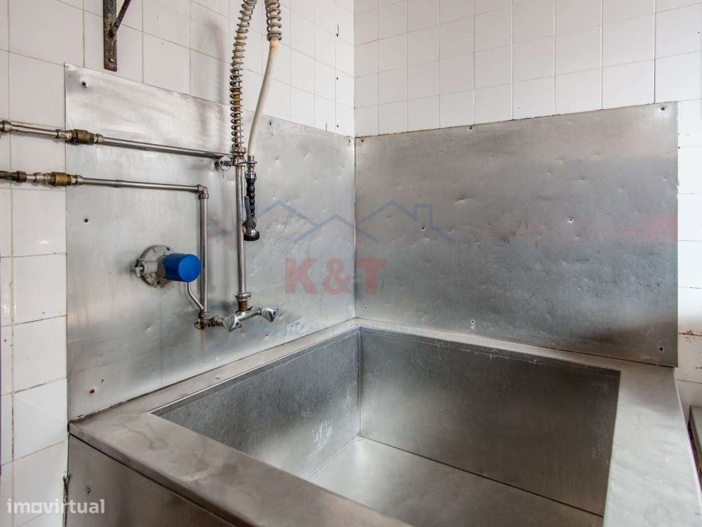 Restaurante com esplanada e acesso privilegiado na Praia da Rocha - Grande imagem: 5/21