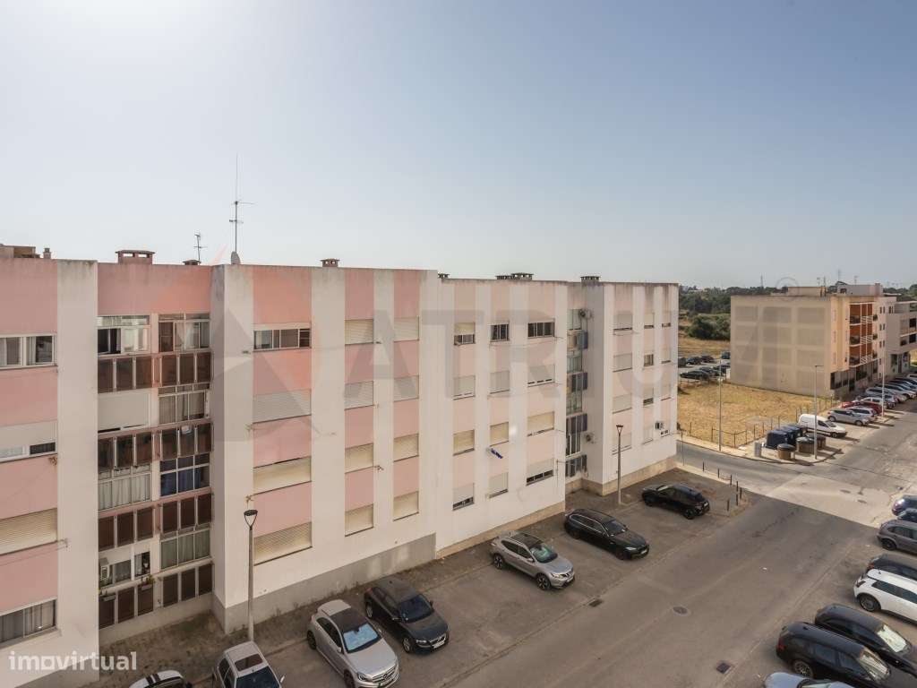 Apartamento T2 - Setúbal (Vale do Cobro) Remodelado com Varanda-14