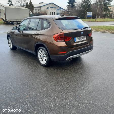 BMW X1 sDrive18d Sport Line - 30