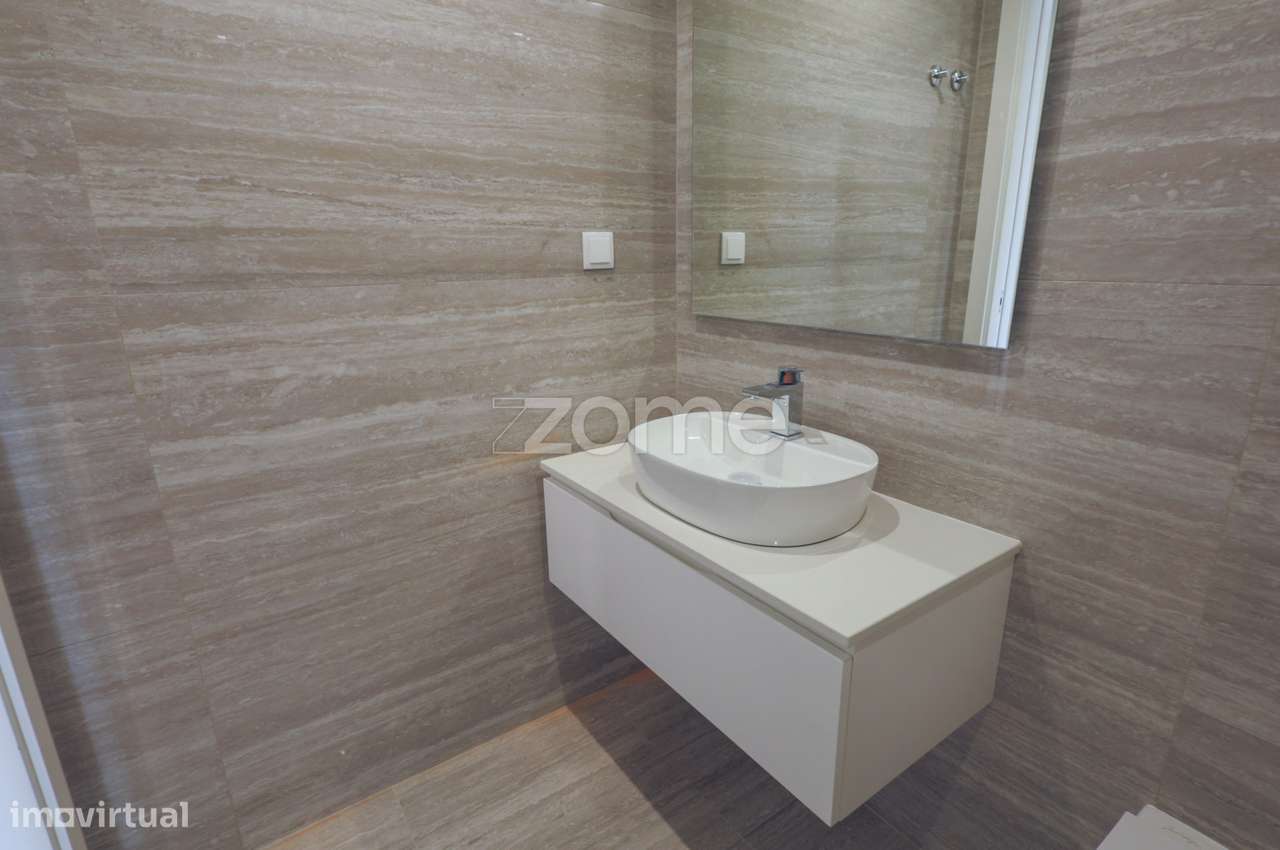 Apartamento T3 com garagem-11