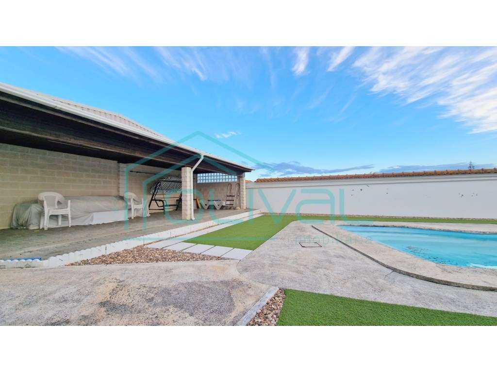 Espaço Comercial com armazéns-28