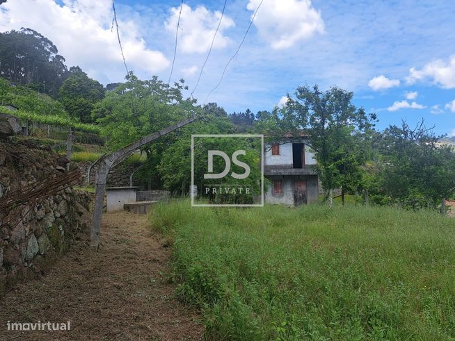 Moradia, 4 206,50 m², Paredes de Viadores e Manhuncelos-24