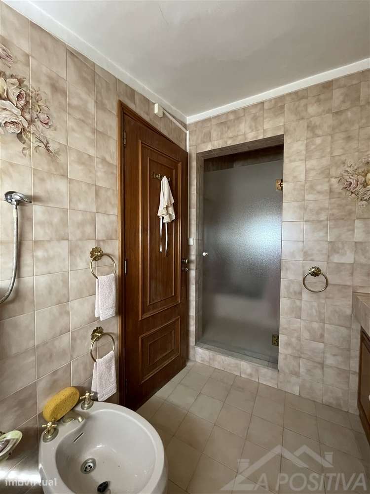 Apartamento T6 Venda em São João da Madeira,São João da Madeira-49